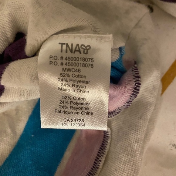 🔴 TNA Multi Coloured V Neck Thin Sweater - Picture 3 of 3